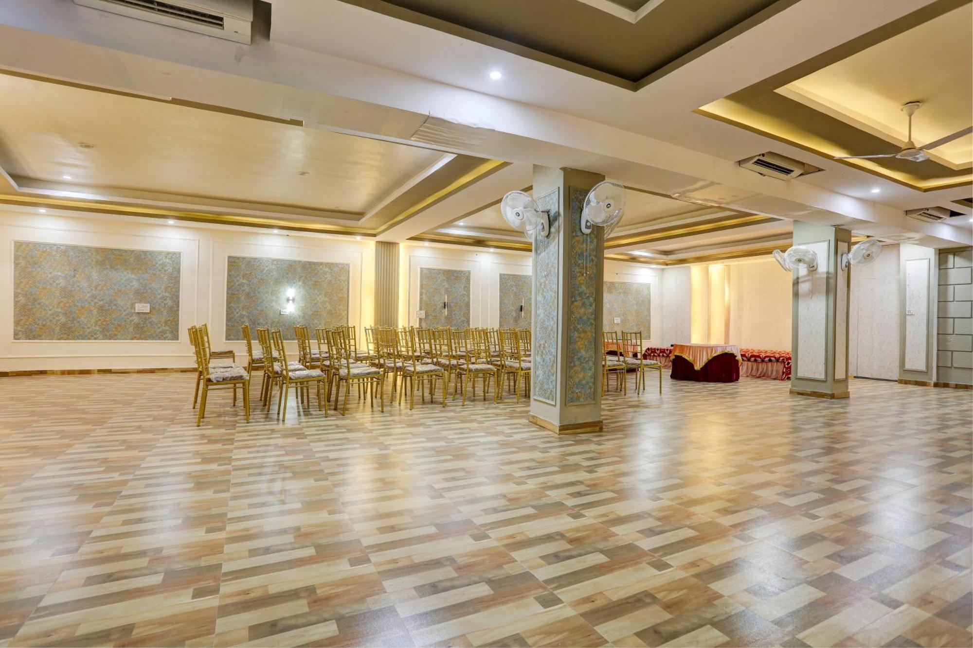 Collection O Jairaj Hotel Alwar Ngoại thất bức ảnh