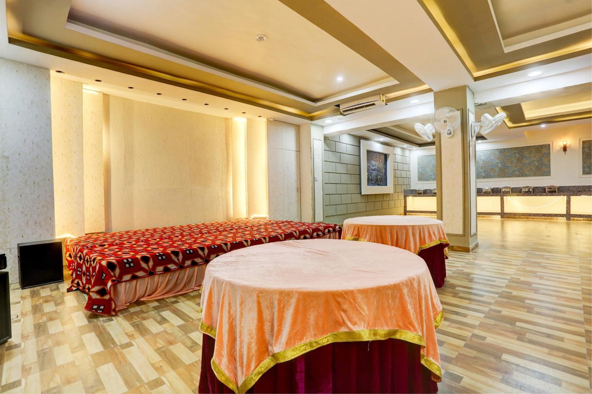 Collection O Jairaj Hotel Alwar Ngoại thất bức ảnh