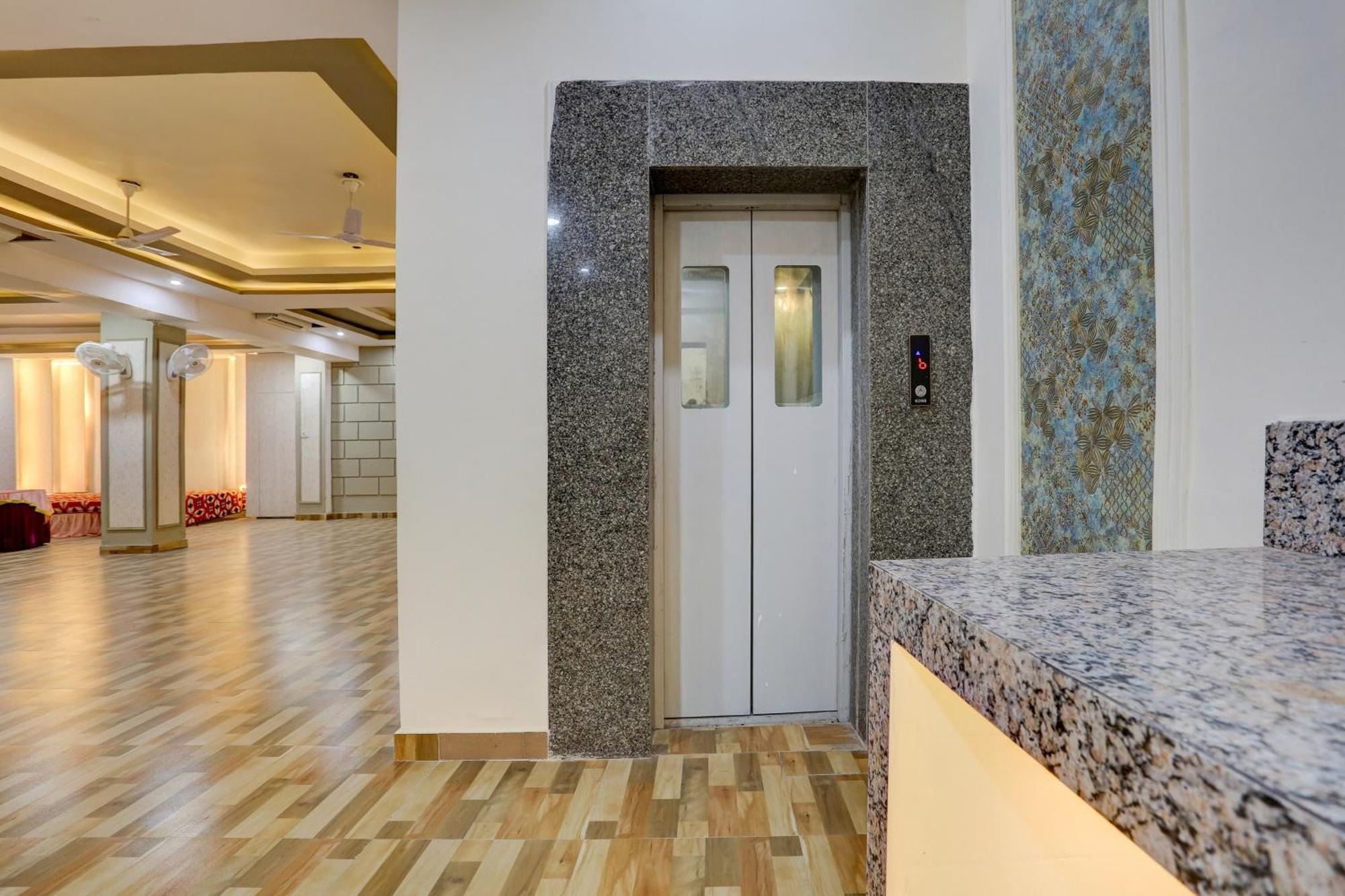Collection O Jairaj Hotel Alwar Ngoại thất bức ảnh