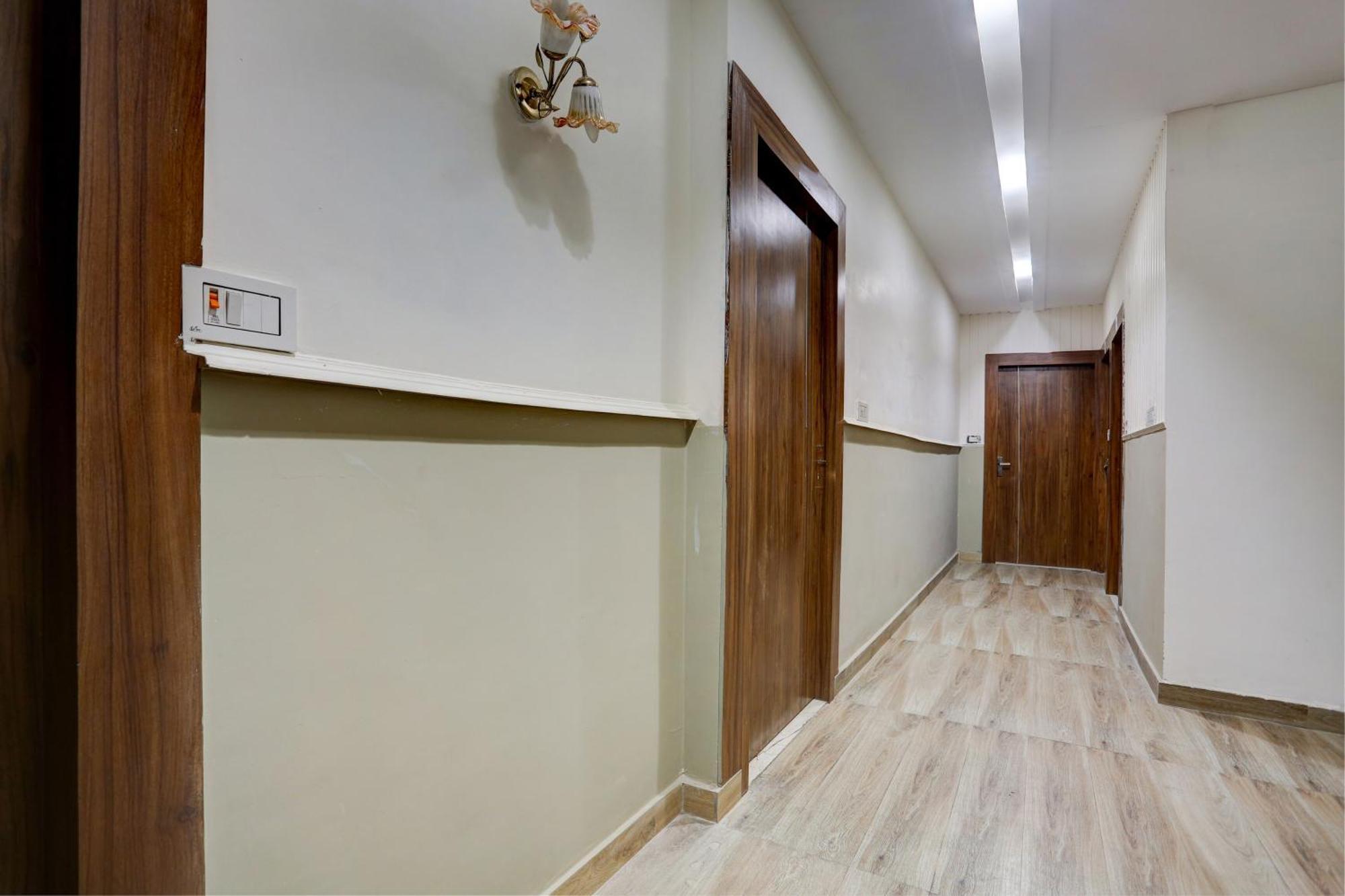 Collection O Jairaj Hotel Alwar Ngoại thất bức ảnh