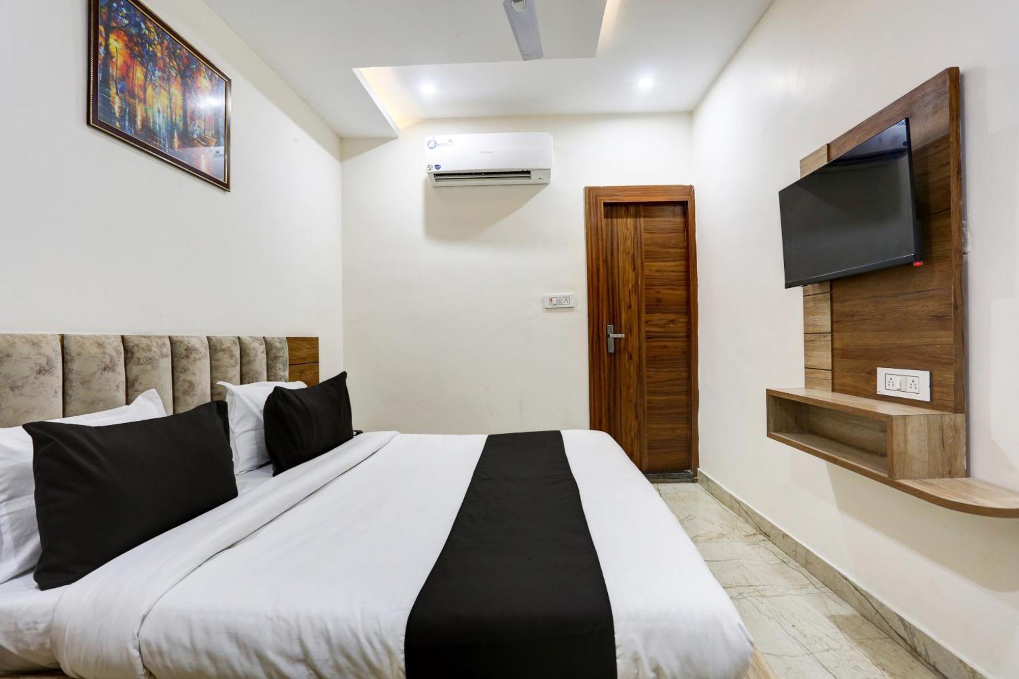 Collection O Jairaj Hotel Alwar Ngoại thất bức ảnh