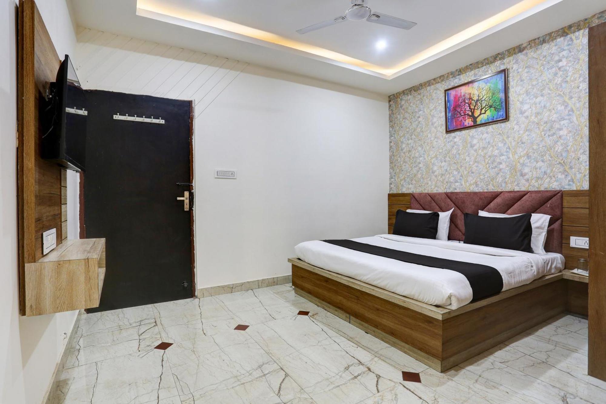 Collection O Jairaj Hotel Alwar Ngoại thất bức ảnh